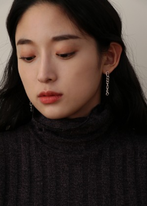 [김나영착용]silver unbalanced chain drop earring