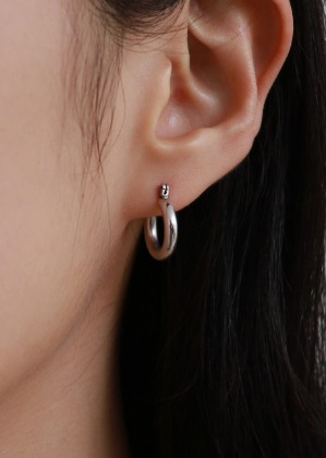 basic hoop earring